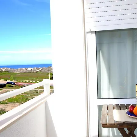 Apartment Beguest Supertubos Baleal -